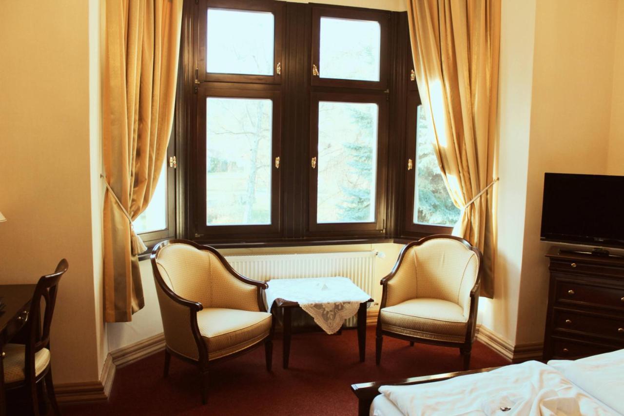Schlosshotel Stecklenberg Thale Exteriör bild